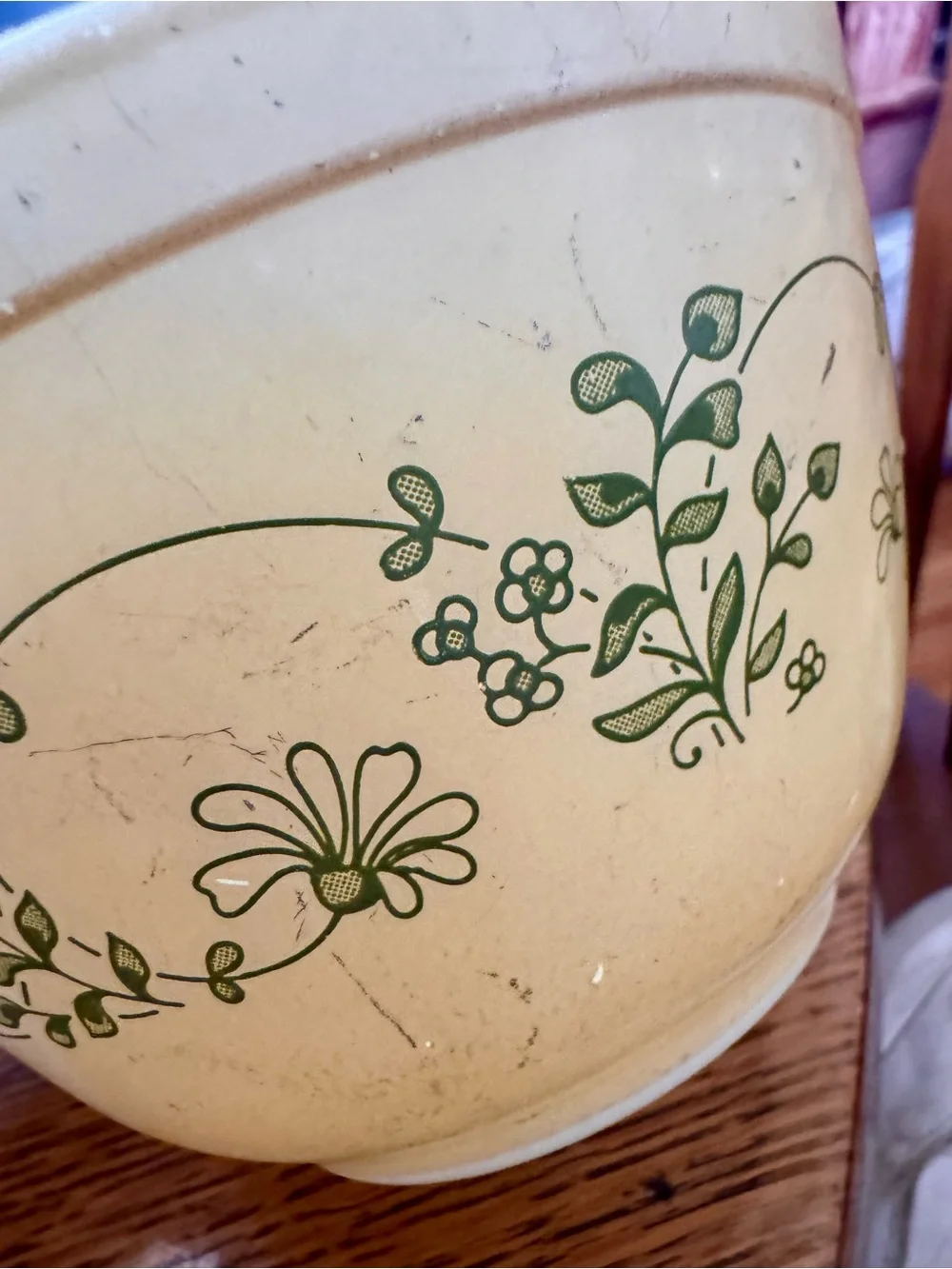 Pyrex Shenandoah mixing Bowl with Green Floral Motif in smallest size
